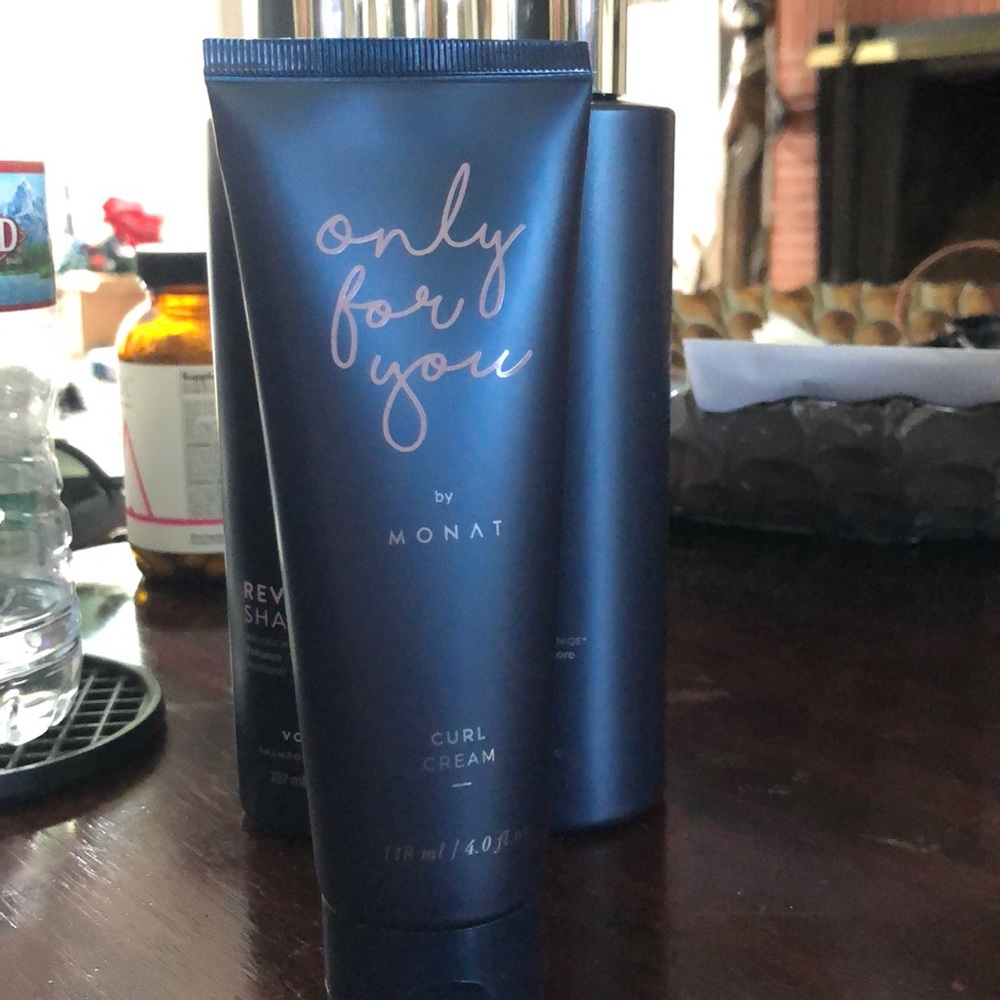 Monat Curl Cream